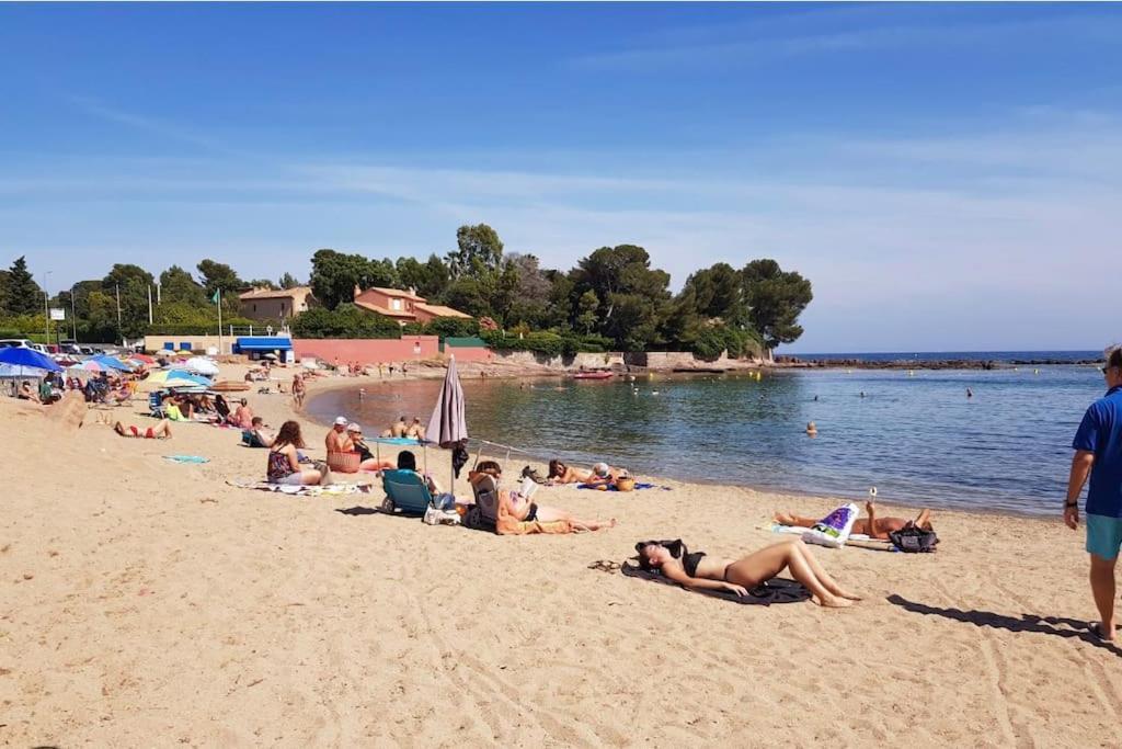 Grand 4 Pers - Vue Saint-Raphael (Var)